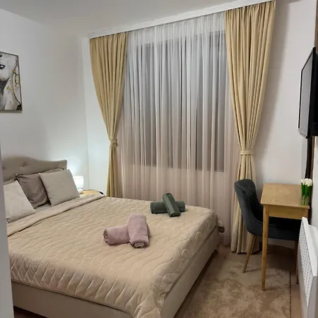 Anna Lux Apartment *